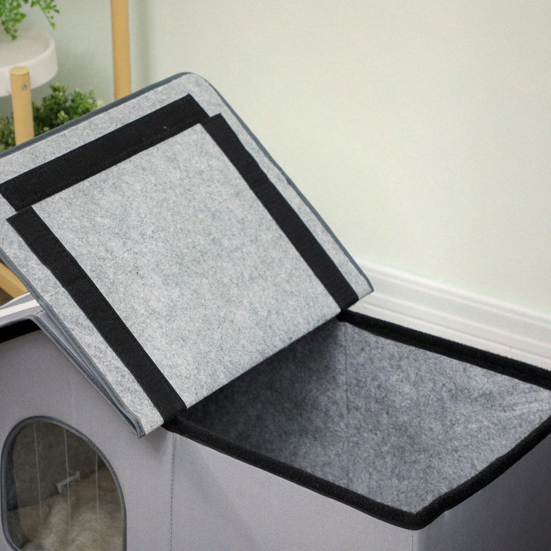 Outdoor cat house with lift-up felt-lined roof